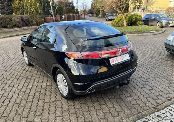Honda Civic cena 16900 przebieg: 170000, rok produkcji 2006 z Skwierzyna małe 211